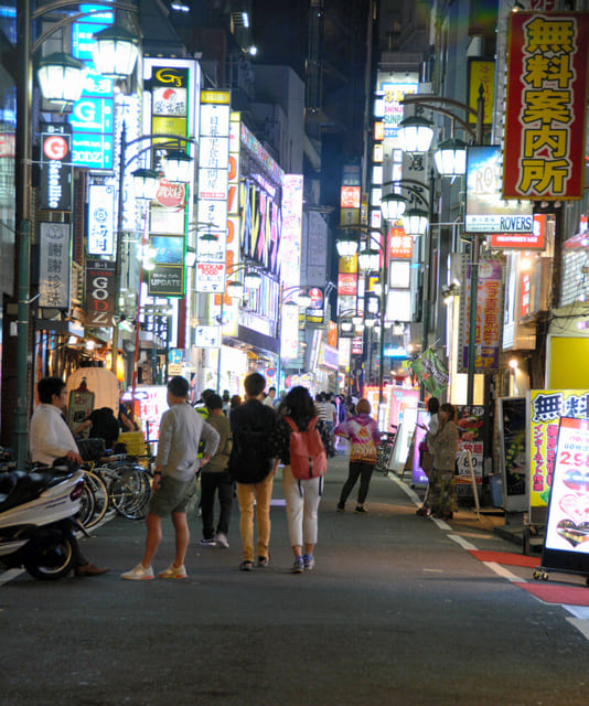 歌舞伎町の風景